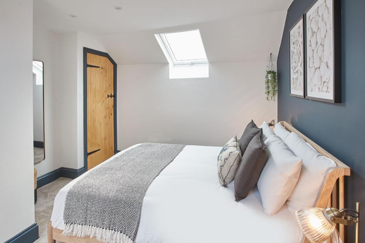 Host & - Grumbles Holiday home